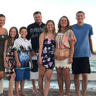 James Mecom - Facebook Profile Picture of James Mecom (@james.mecom) on Facebook