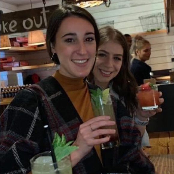 Profile Picture of Sam Huffman (@smhuffman16) on Poshmark