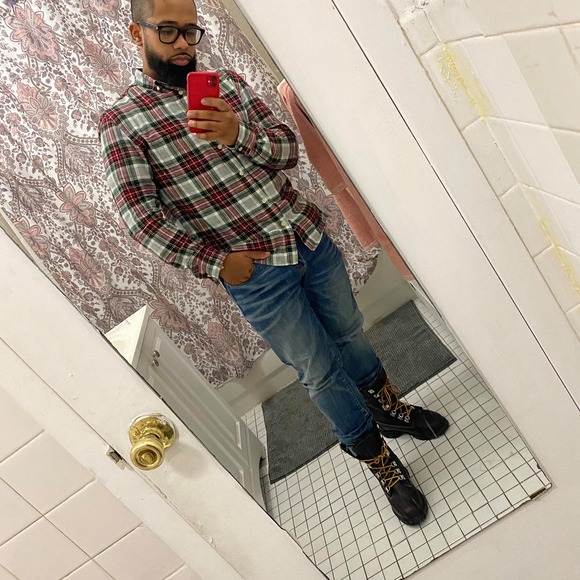 Profile Picture of Raymond Polanco (@lilray164) on Poshmark