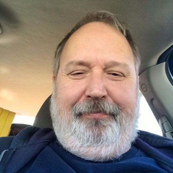 Profile Picture of Kevin Howdershelt (@k_howdershelt) on Poshmark