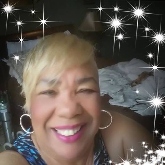 Profile Picture of Julia Richards (@juliarichard716) on Poshmark