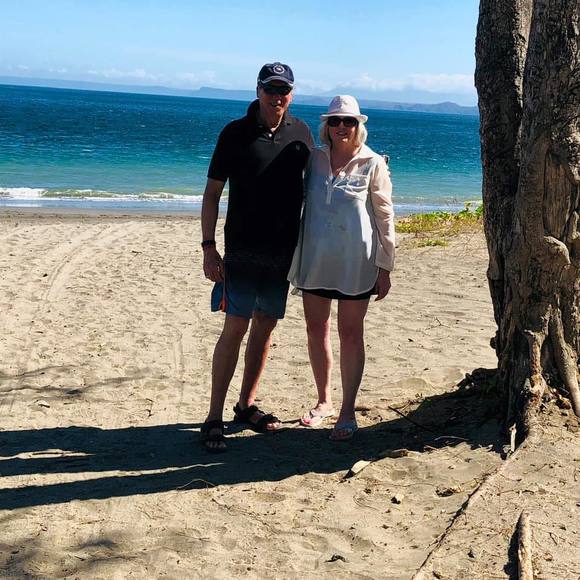 Susan Toren - Poshmark Profile Picture of Susan Toren (@irisheyes1223) on Poshmark