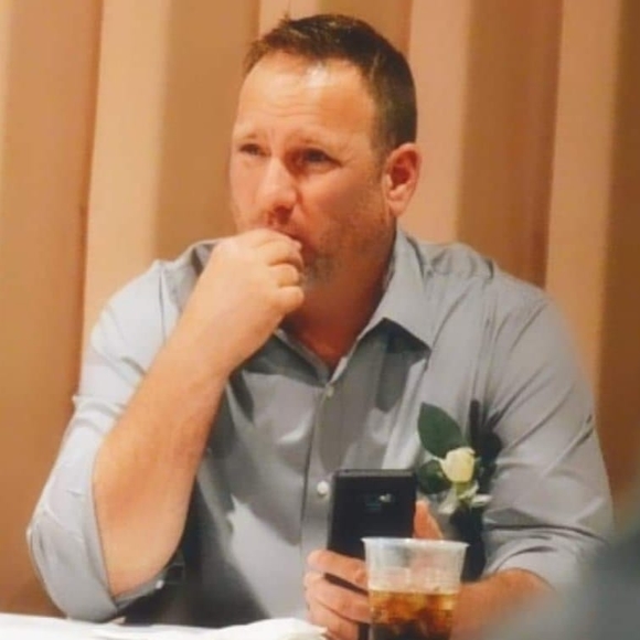 Profile Picture of John Barry (@johnbarry481) on Poshmark