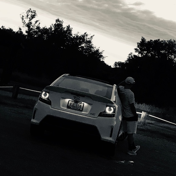 Profile Picture of Evan Walker (@wwalker999) on Poshmark