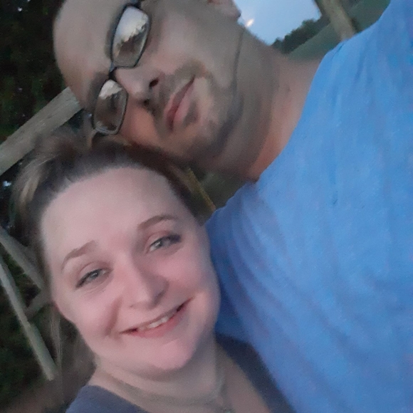 Profile Picture of Cierra Buehrer (@cierra_marie92) on Poshmark