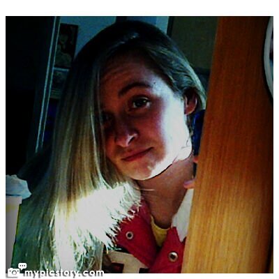 Profile Picture of Daniela Ryan (@daniela_ryan_27) on Twitter