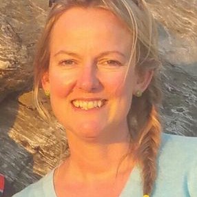 Profile Picture of Jo Larkin (@larkin_jo) on Twitter