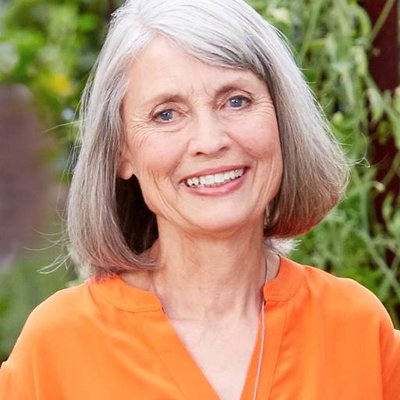 Profile Picture of Rosemary Stanton (@rosestant70) on Twitter