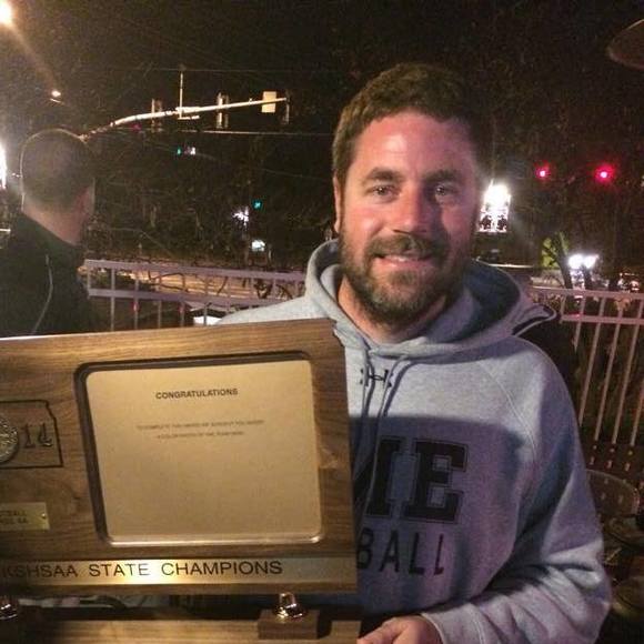 Profile Picture of Andrew Gagnon (@aeg9797) on Poshmark