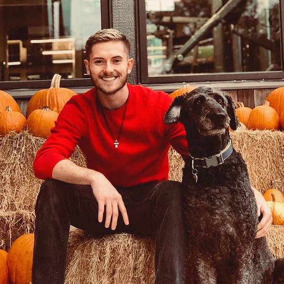 Profile Picture of Caleb Hogan (@caleb_hogan) on Poshmark