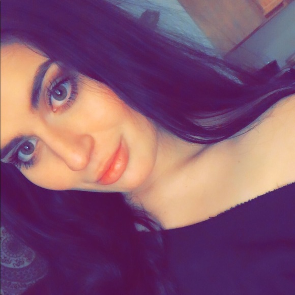 Profile Picture of Maria Caccamo (@mariacaccamo) on Poshmark