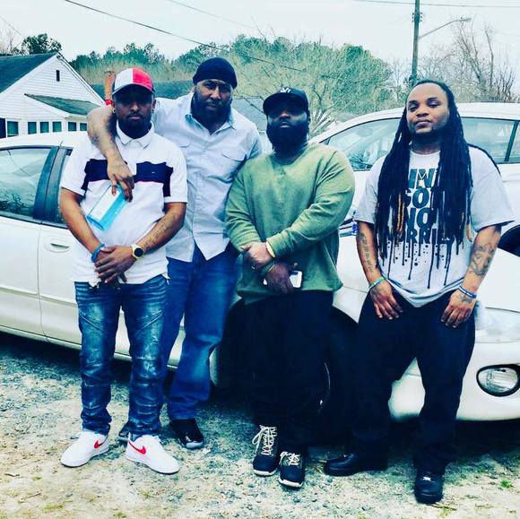 Profile Picture of Larry Marshall (@larrymarshal214) on Poshmark