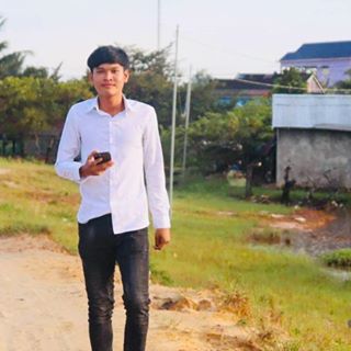 Profile Picture of Jin Long (@jin.long.585) on Facebook