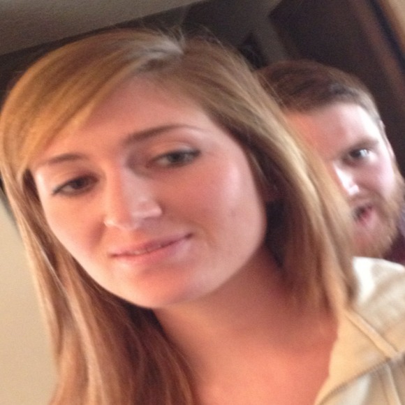 Profile Picture of Alice Hackett (@ahackett21) on Poshmark