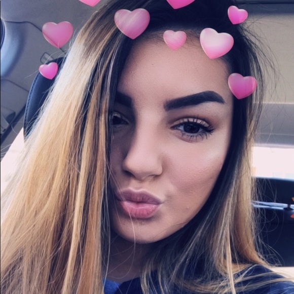 Edina Grbic - Poshmark Profile Picture of Edina Grbic (@edinagrbicc) on Poshmark