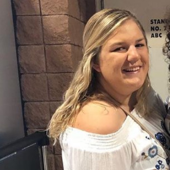 Profile Picture of Erin Gilboy (@eringilboy) on Poshmark