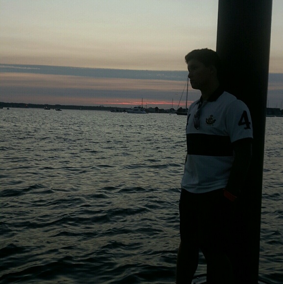 Profile Picture of Kyle Lester (@kylester) on Poshmark