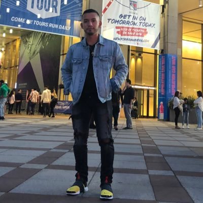 Profile Picture of Guillermo Flores (@Yeoimguille) on Twitter