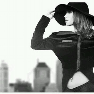 Profile Picture of Alice King (@ALICEKINGMUSIC) on Twitter