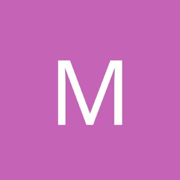 Profile Picture of Mickey Shea (@mickeyshea) on Poshmark