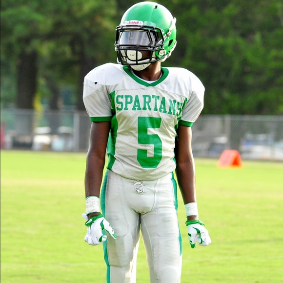 Profile Picture of James Baker (@james1baker) on Poshmark