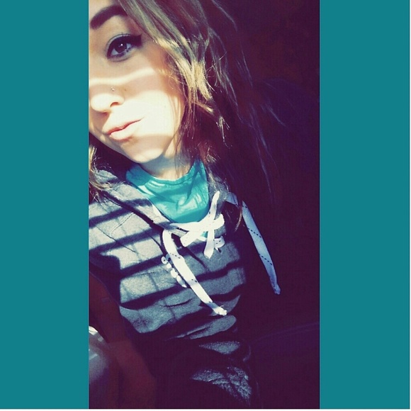 Profile Picture of Kaitlynn Hajicek (@kaitlynnhajicek) on Poshmark