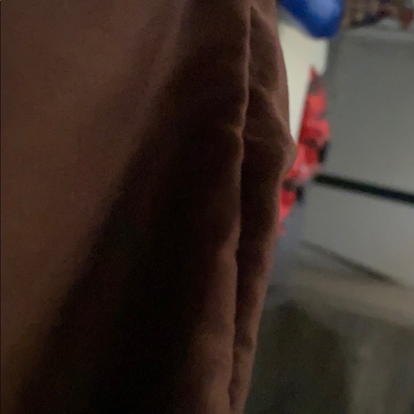 Profile Picture of Ariel Peralta (@aperalta23522) on Poshmark