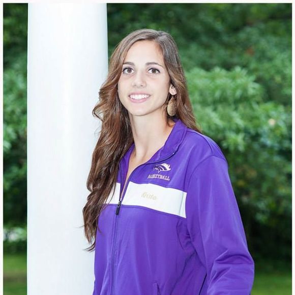 Profile Picture of Krista Pietropola (@kristap23) on Poshmark