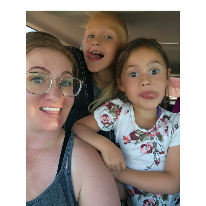 Profile Picture of Hallie Holmes (@glitteringred) on Tiktok