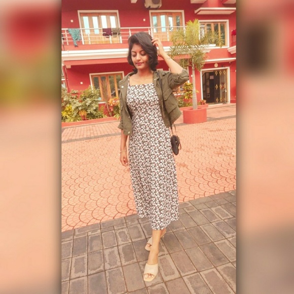 Profile Picture of Harini Reddy (@harinireddy3b6) on Poshmark