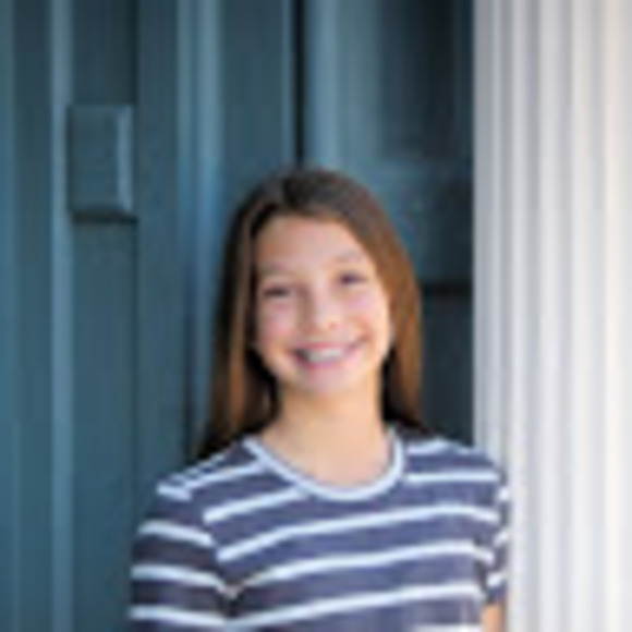 Profile Picture of Bree Holmes (@breeholmes17) on Poshmark