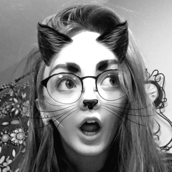 Profile Picture of Hunter Lingwall (@huntiebuntie42) on Poshmark