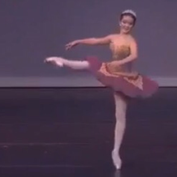 Profile Picture of Cinderella Grace (@cinderallagrace) on Poshmark