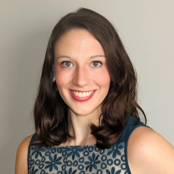 Profile Picture of Chloe Mcgrath (@chloemcgrath) on Poshmark