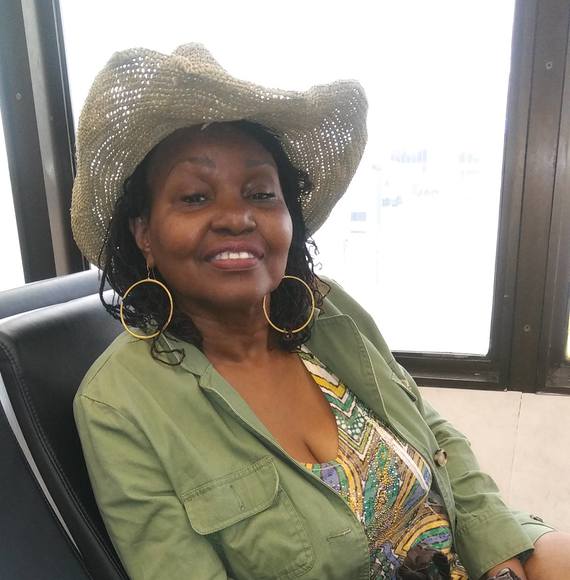 Profile Picture of Louise Brown (@bloulse744) on Poshmark