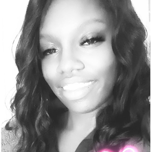 Profile Picture of Donterria Barnes (@donnb94) on Poshmark