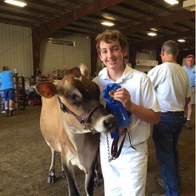 Profile Picture of Carson Walker (@carsonwalker45) on Twitter