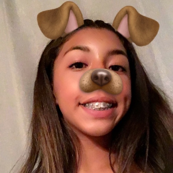 Profile Picture of Isis Jahnig (@isismarie34) on Poshmark