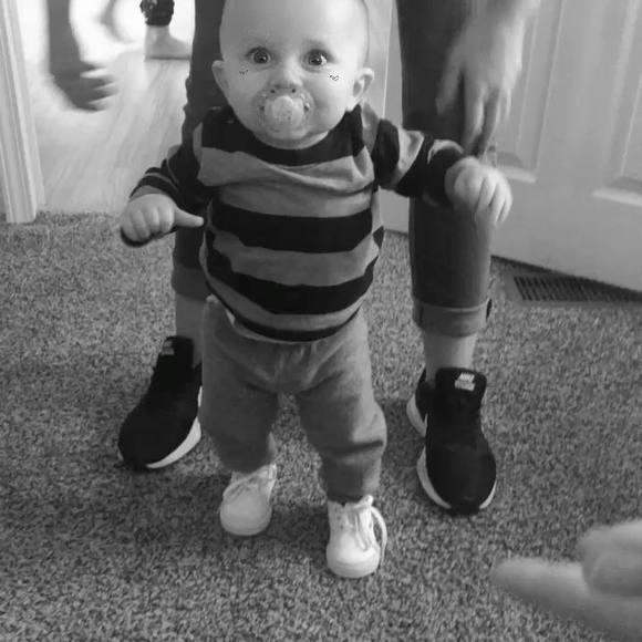 Taylor Cartwright - Poshmark Profile Picture of Taylor Cartwright (@taylor9678) on Poshmark