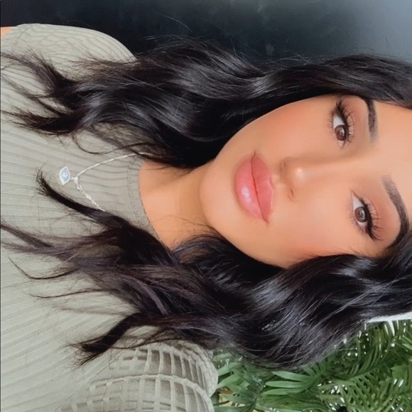 Berfin Sakar - Poshmark Profile Picture of Berfin Sakar (@berfinsakar) on Poshmark