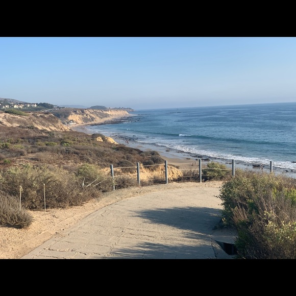 Profile Picture of Lien Tran (@lientran469) on Poshmark