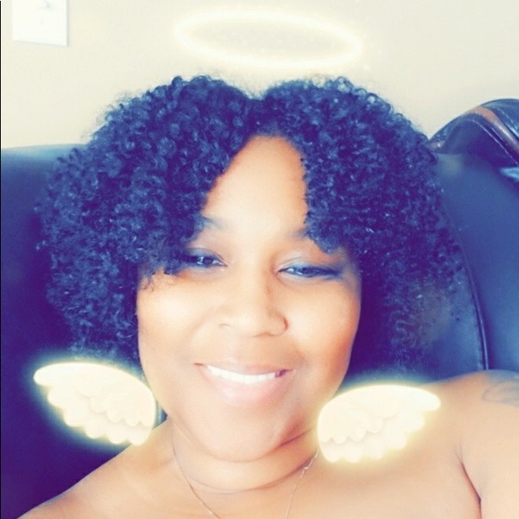 Profile Picture of Rosalind Wilson (@starksangel8) on Poshmark