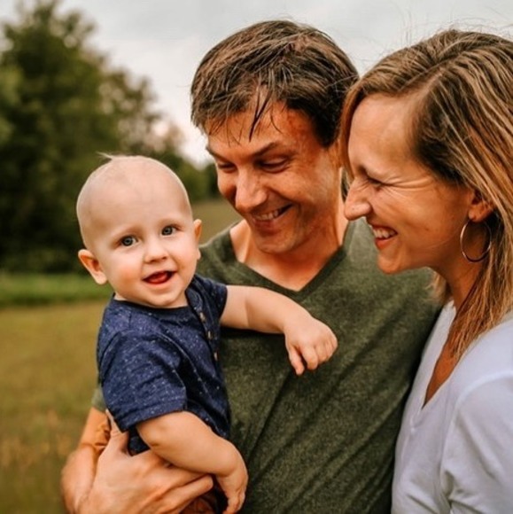 Profile Picture of Hilary Lamusga (@hilarylamusga) on Poshmark