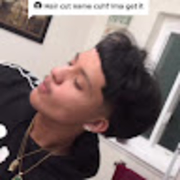 Profile Picture of Christopher Paskell (@potatochris321) on Poshmark