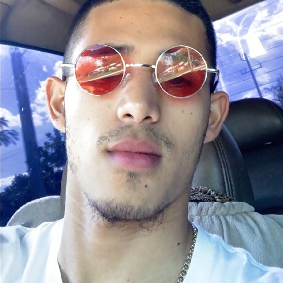 Profile Picture of Maycol Aguilar (@mikalson) on Poshmark