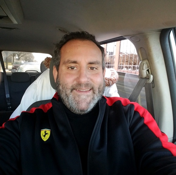 Profile Picture of Michael Garruto (@mgarruto) on Poshmark