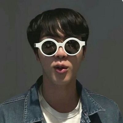 Profile Picture of Kim Ell (@ellen73098100) on Twitter