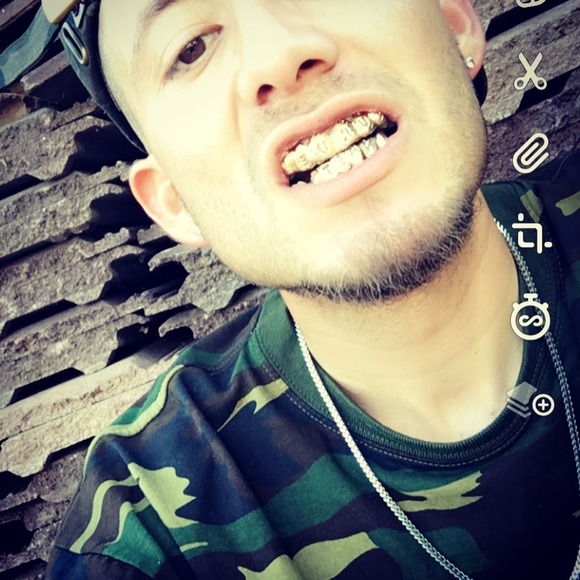 Profile Picture of Alex Vega (@alexvega847) on Poshmark