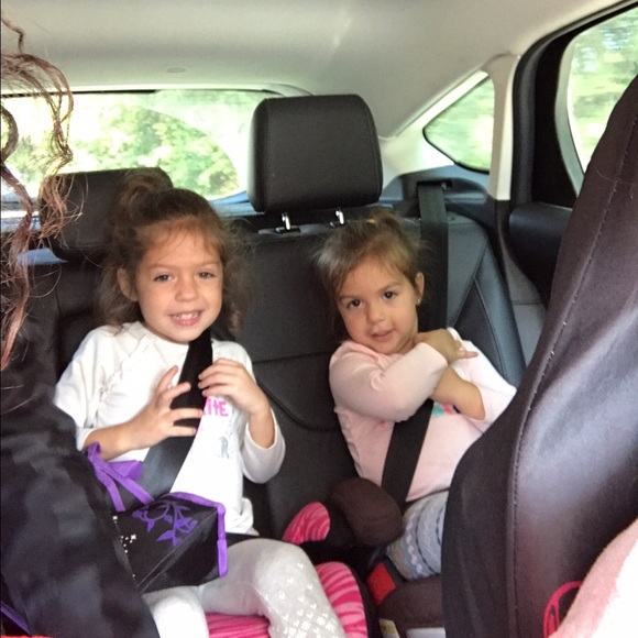 Profile Picture of Gabriel Rivera (@rivera5) on Poshmark