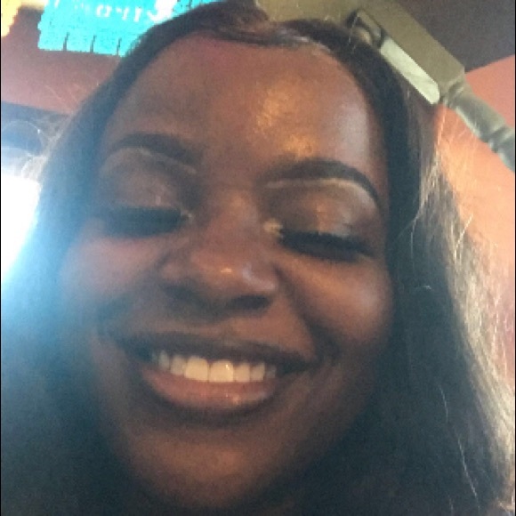 Profile Picture of Maya Jordan (@mayajordan375) on Poshmark